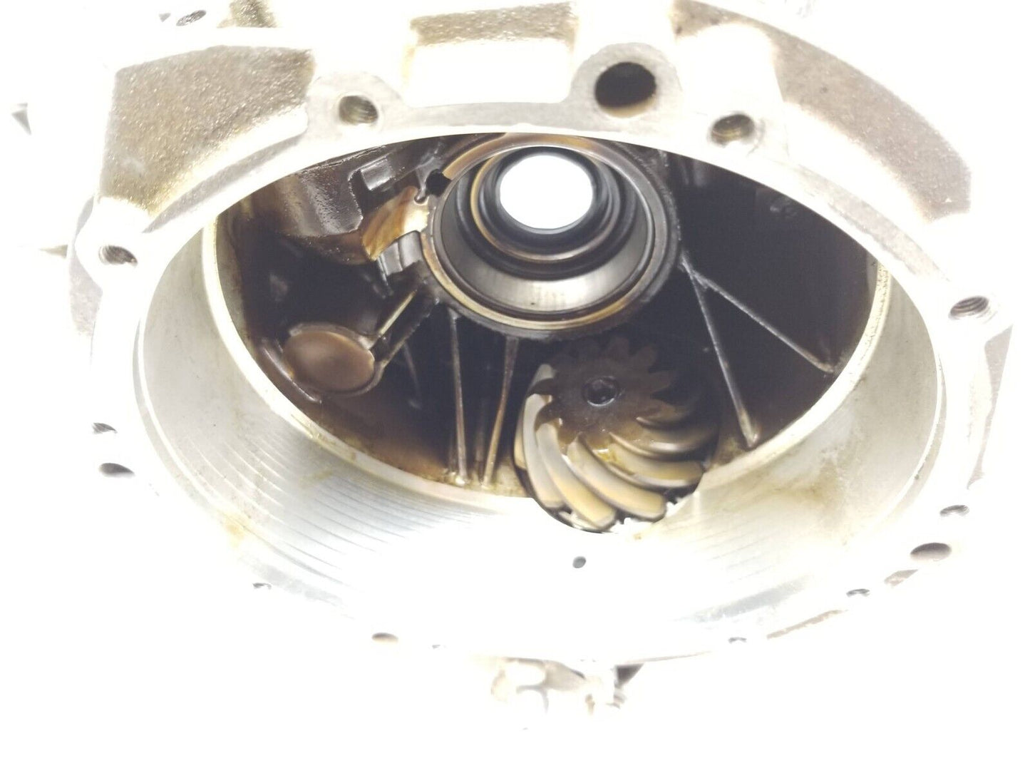 08 09 10 11 Audi A5 Automatic Transmission Bell Housing 6hp-28 3.2l OEM