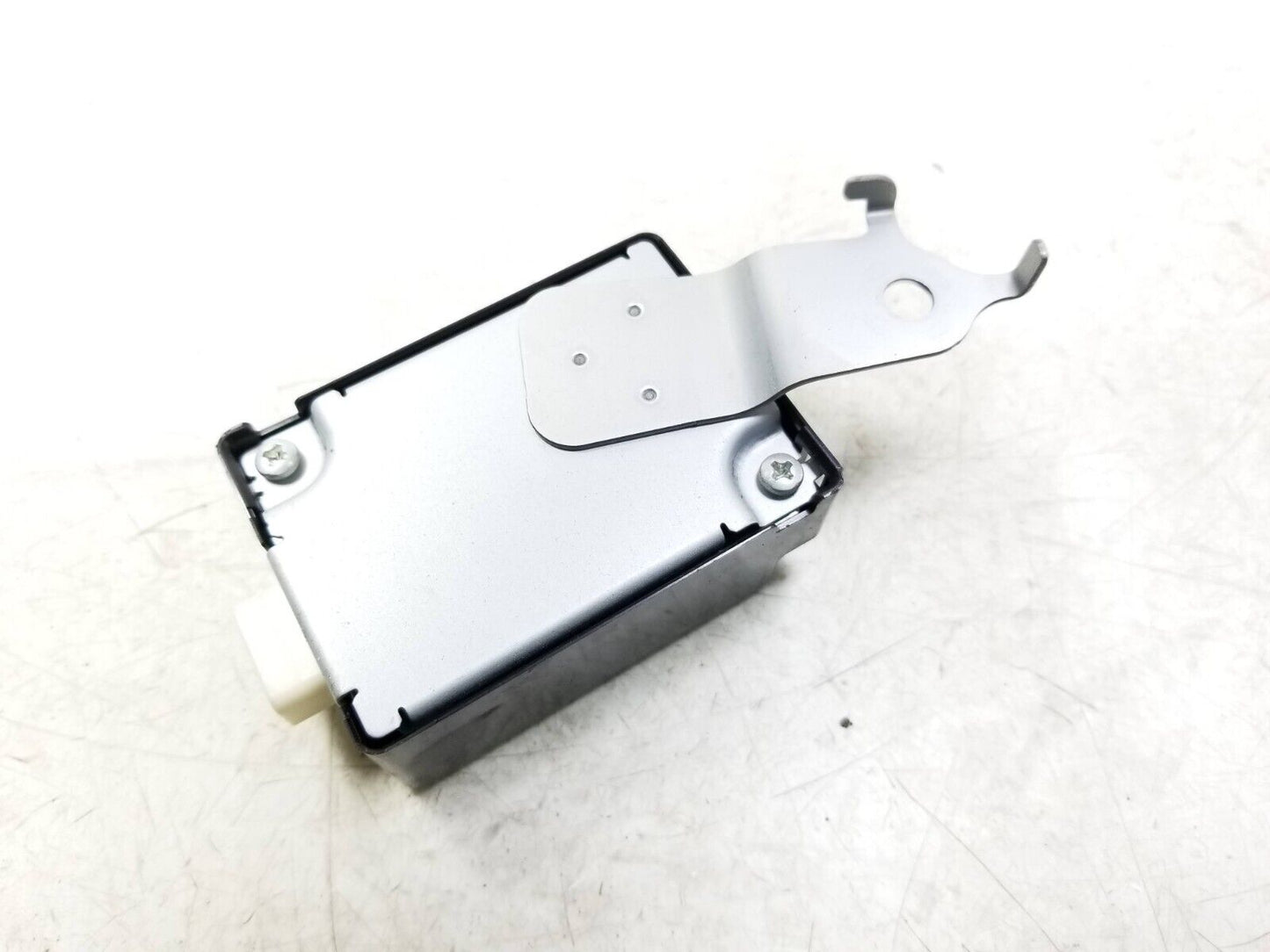 08 - 15 Scion Xb Receiver Door Control Module OEM