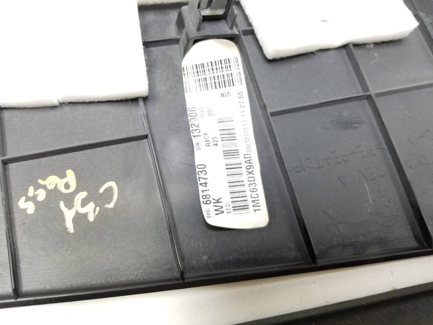 2012 Jeep Grand Cherokee Center Console Panel Trim Left & Right OEM