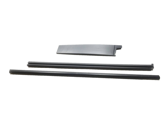 21 - 23 Chevrolet Trailblazer Door Pillar Applique Molding & Belt Passenger OEM