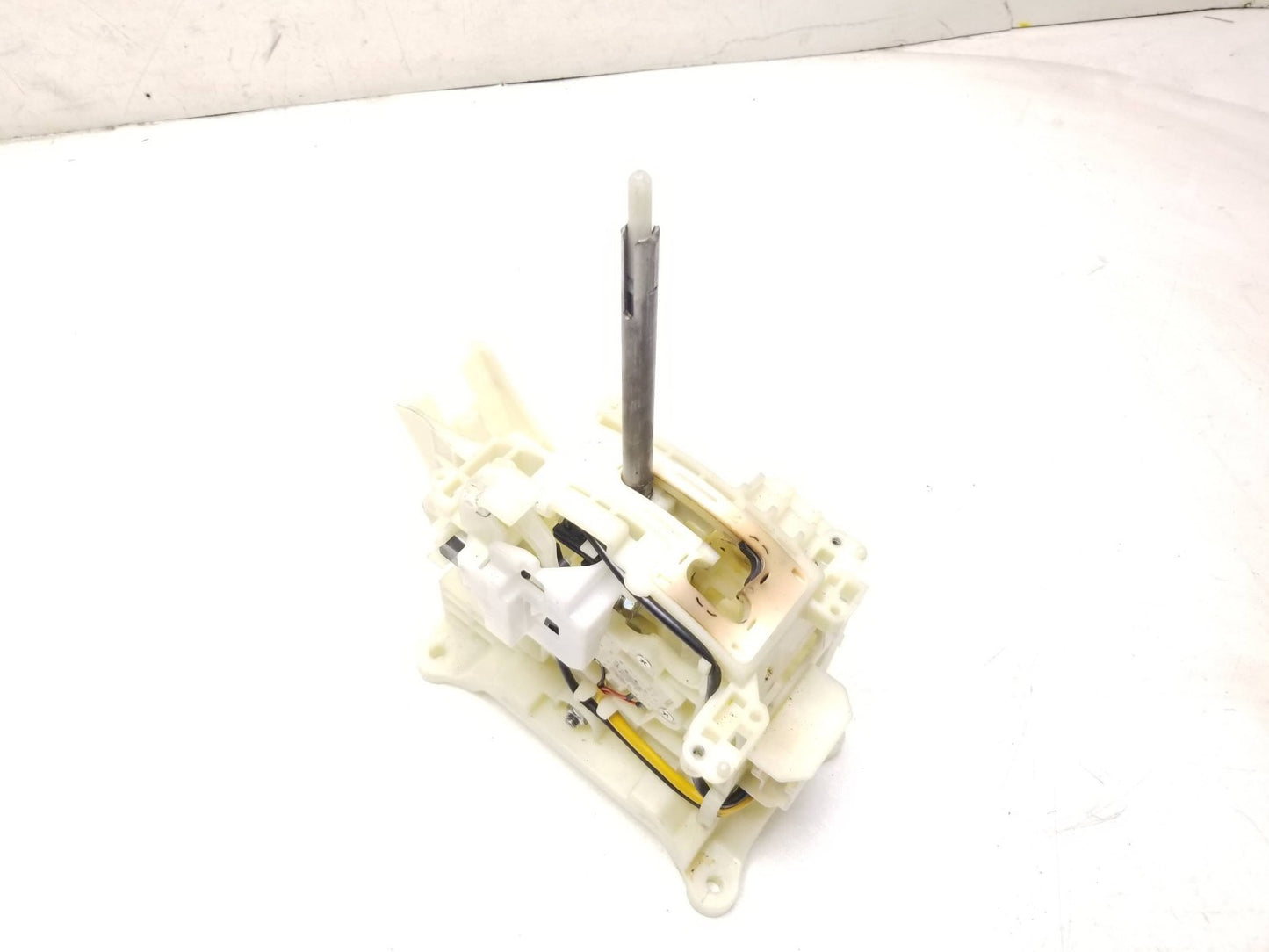 2014 - 2017 Kia Soul Automatic Gear Shifter Selector Lever OEM
