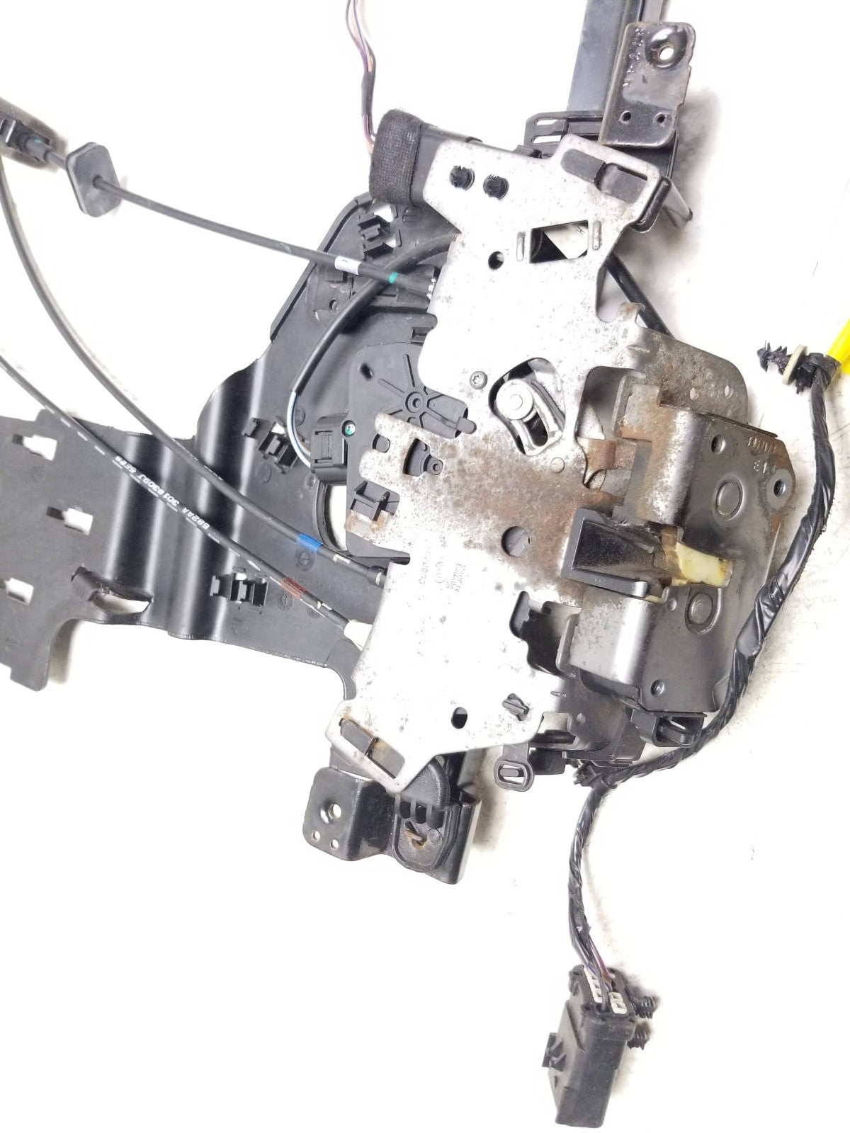 2011 - 2020 Dodge Grand Caravan Door Lock Actuator Rear Passenger Side Right OEM
