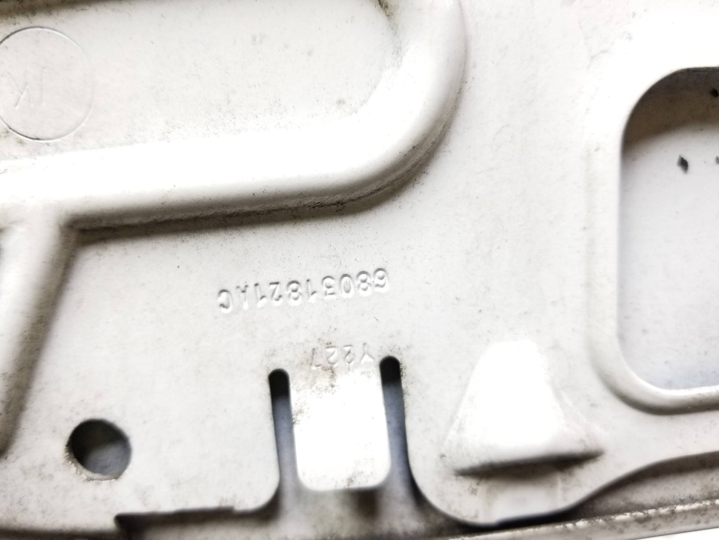 2012 Jeep Grand Cherokee Fuel Tank Door Lid Filler Cap OEM
