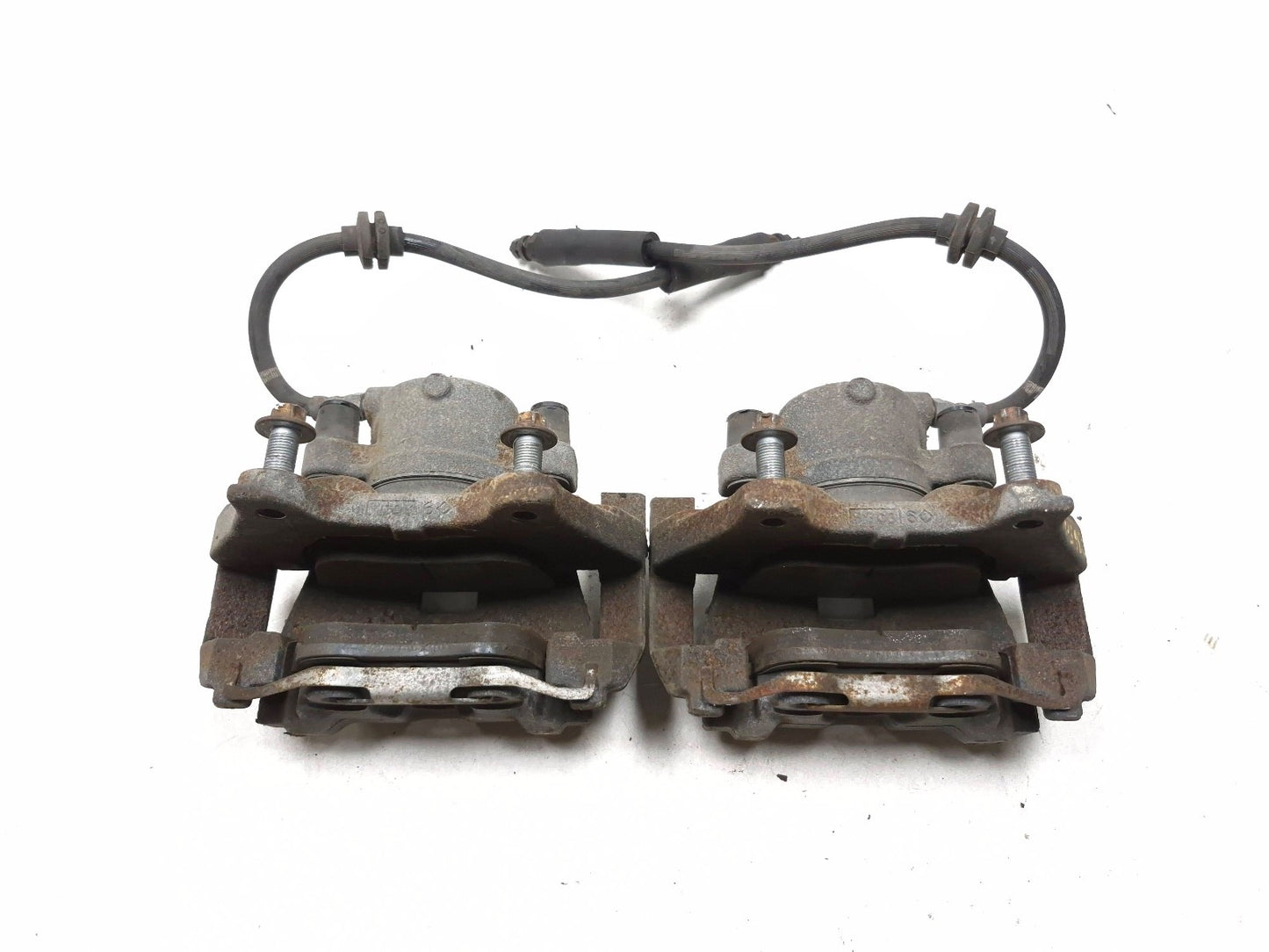 2014 Fiat 500l Brake Caliper Front Left & Right Pair OEM