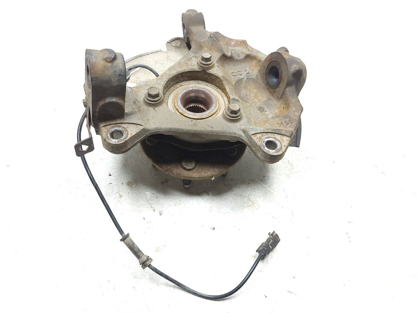 14-19 Chevrolet Silverado 1500 Front Spindle Knuckle Wheel Hub Driver Side OEM