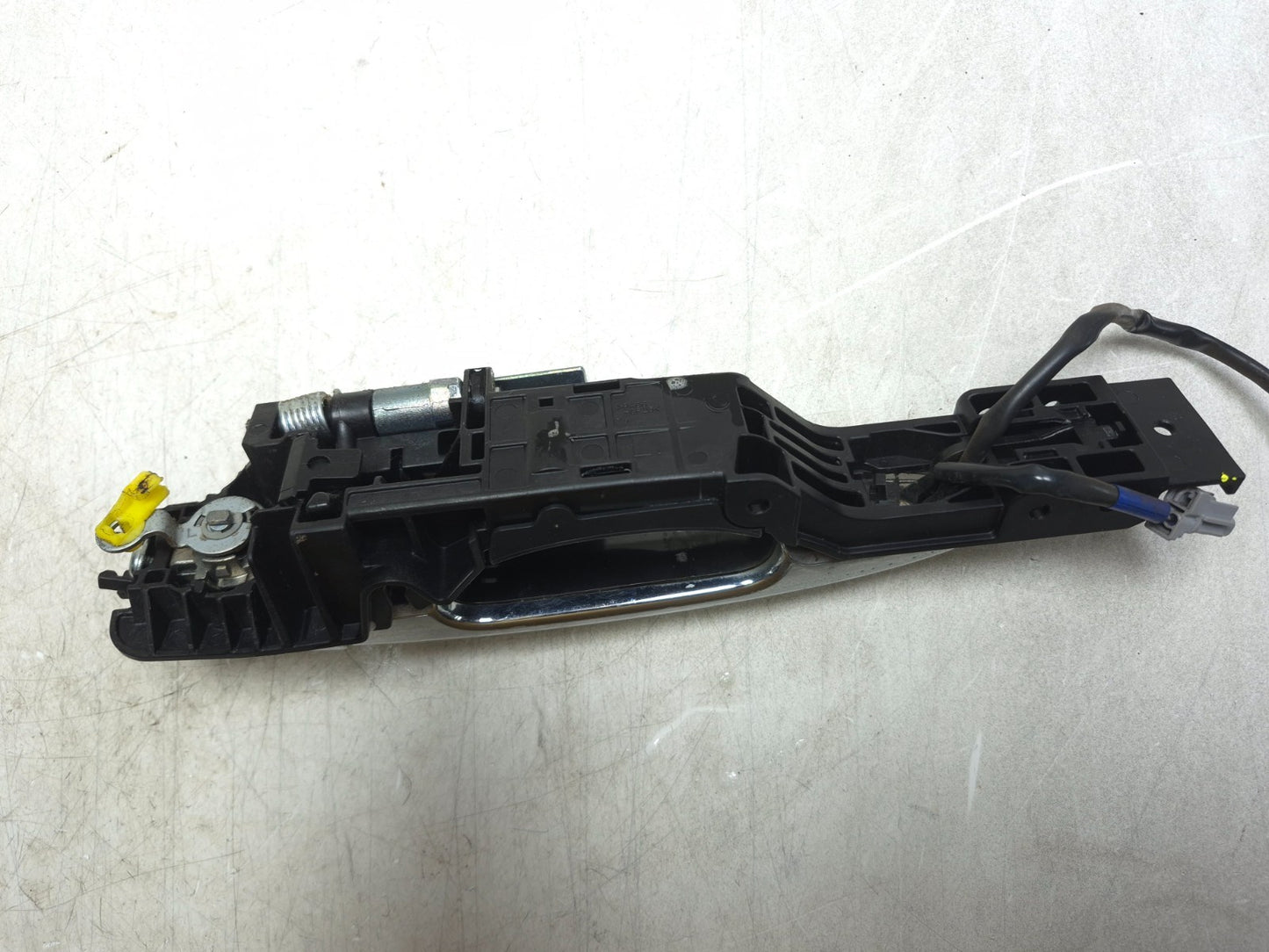 2012 Nissan Leaf Front Exterior Door Handle Driver Side Left OEM