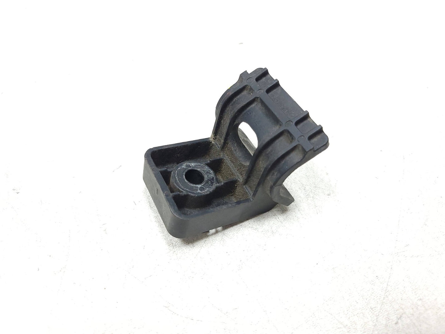 13 - 21 Buick Encore Radiator Mount Bracket 4pcs OEM