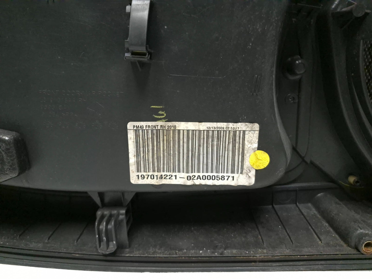 2010 Dodge Caliber Sxt Door Panel Trim Front Right Passenger Side OEM