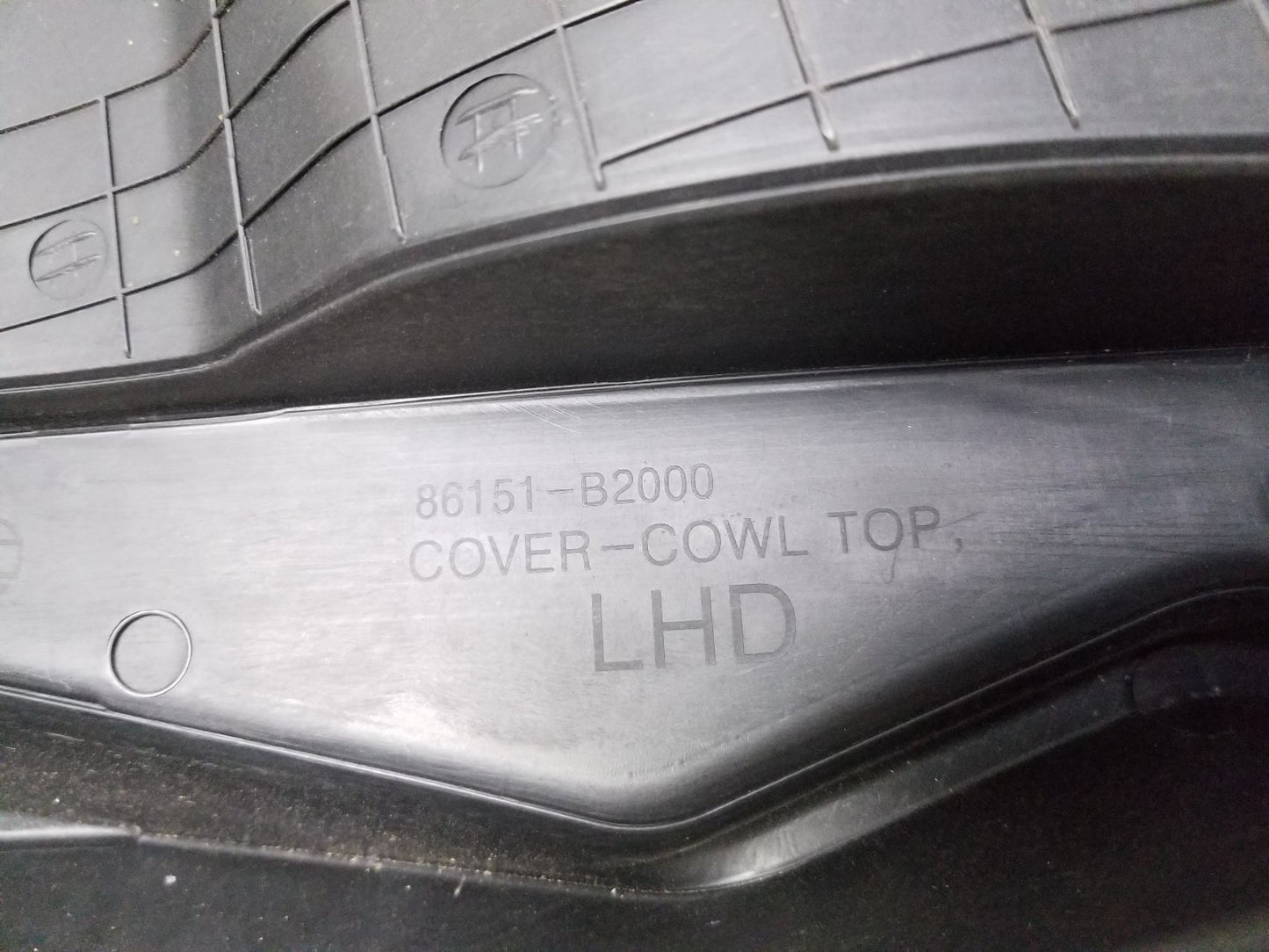 2014 - 2019 Kia Soul Front Windshield Wiper Cowl Trim OEM