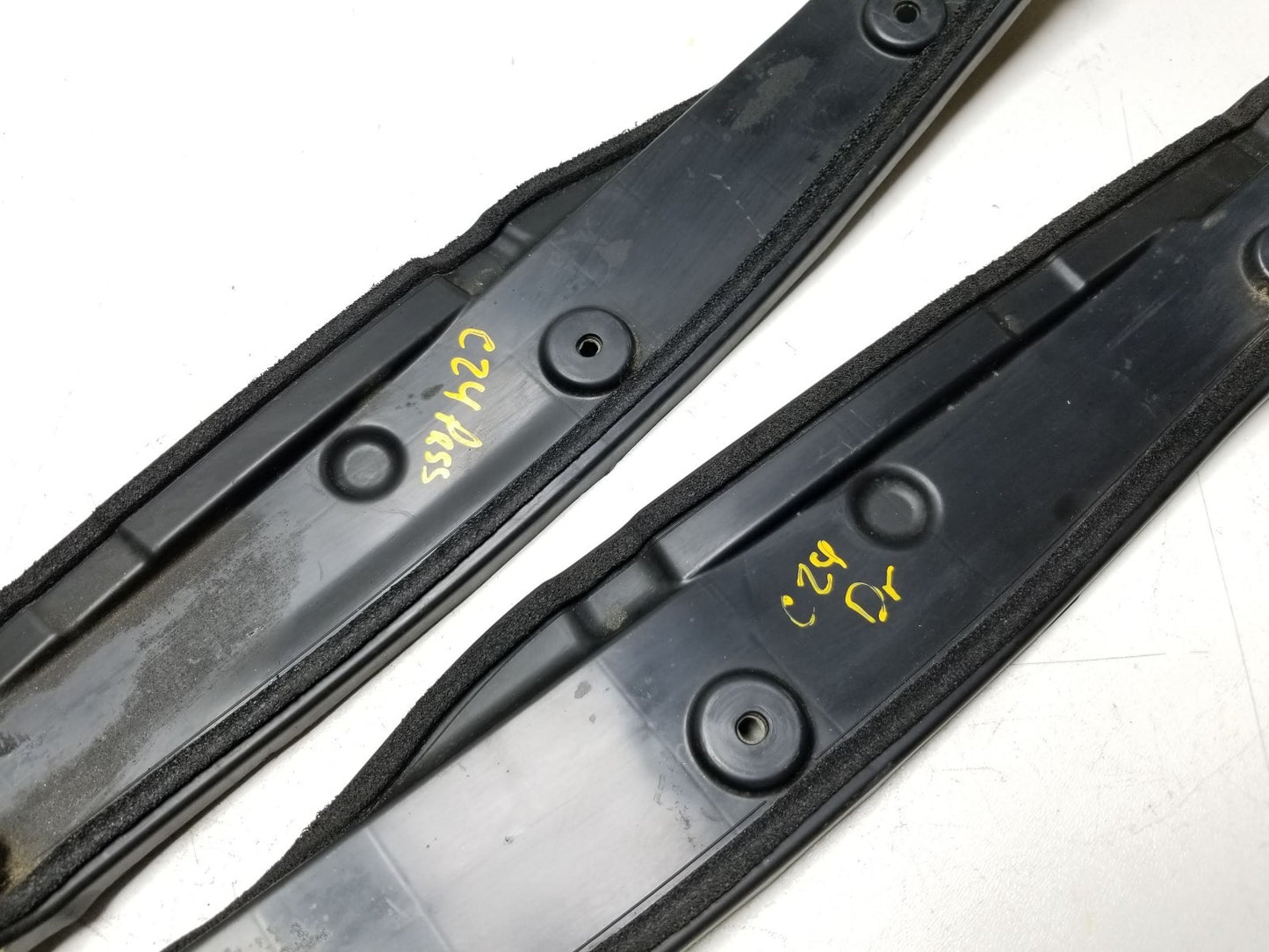 11-17 Lexus CT200h Front Fender Protector Left & Right Pair Oem✅