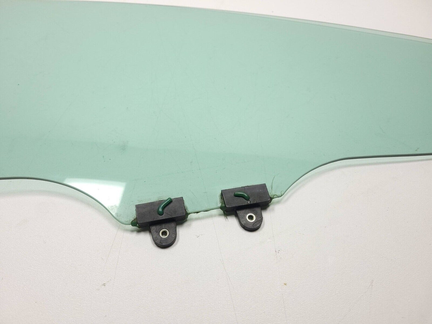 2007 - 2015 Mazda Cx-9 Door Window Glass Front Passenger Side Right OEM