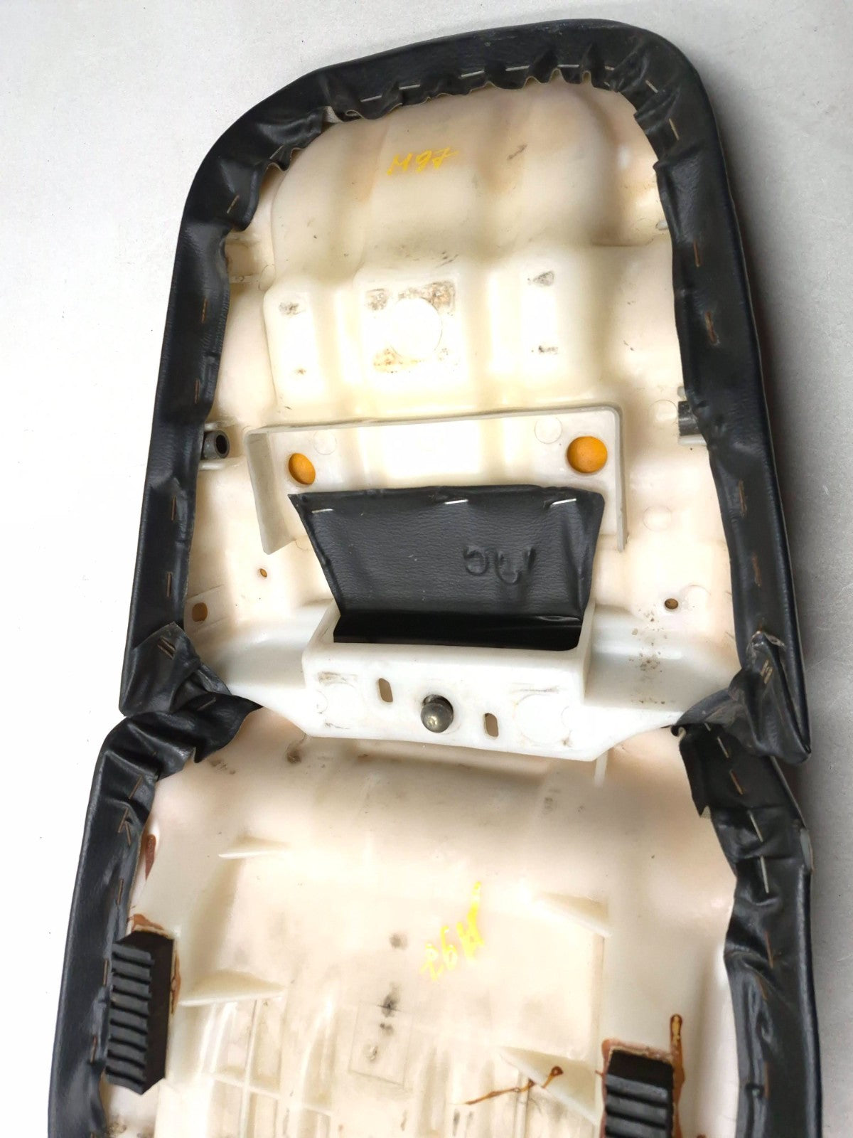 1993 Suzuki Gsx 600 Fp Katana Driver Seat & Passenger Seat Assy OEM