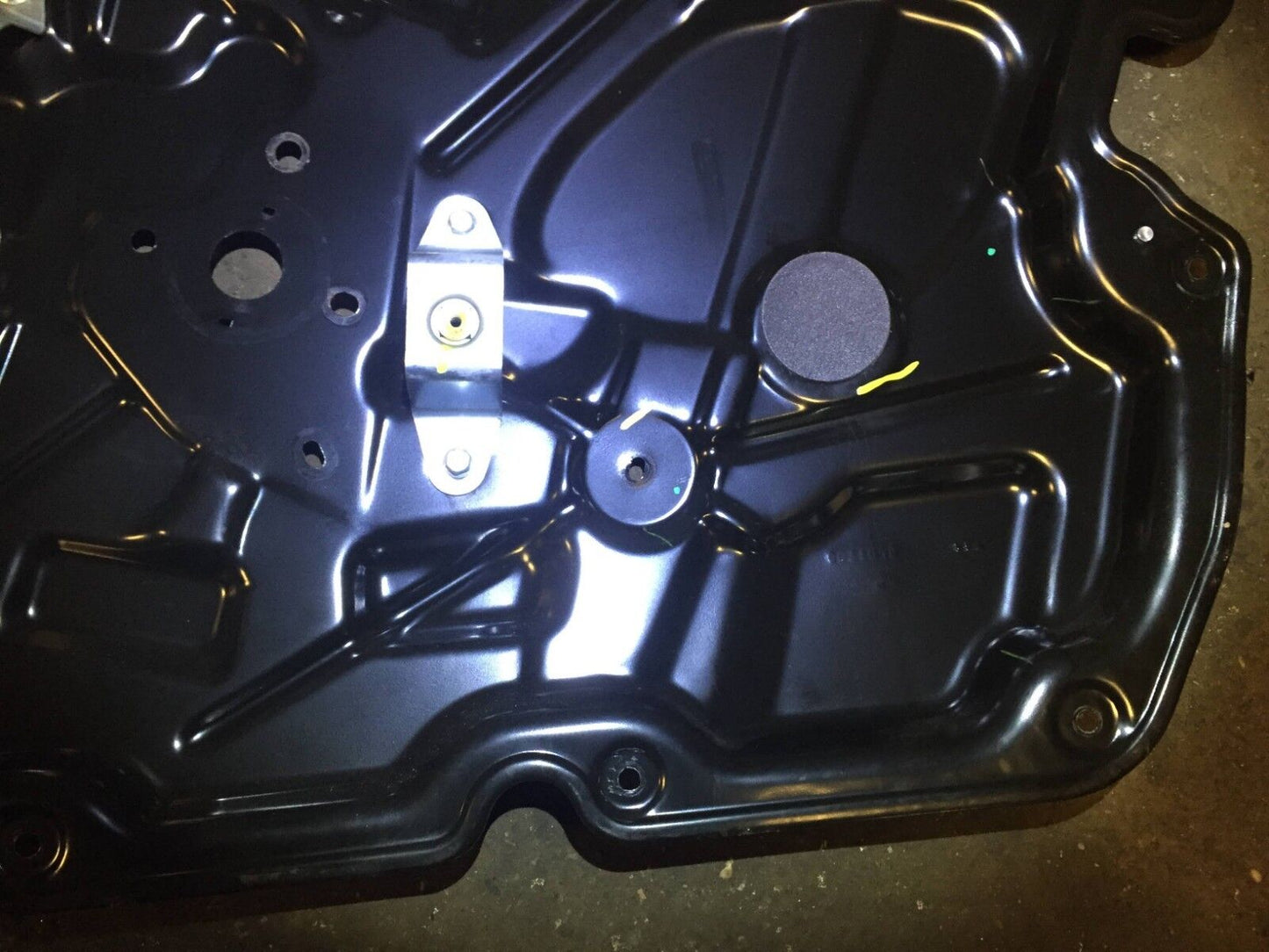 08 09 10 11 12 Nissan Altima Coupe Front Right Pass Door Window Regulator OEM