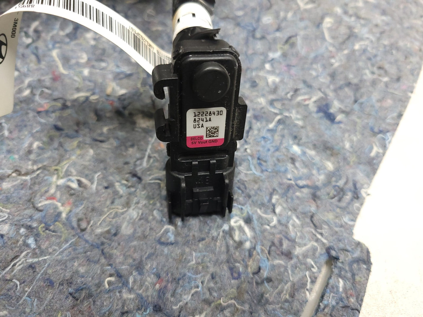 2009 - 2012 Hyundai Genesis Front Passenger Seat Occupant Sensor OEM