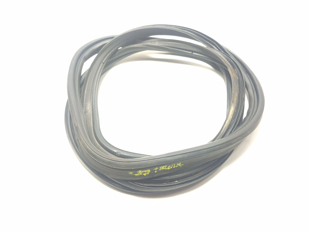 2008 Acura Tl Type-s Rear Trunk Lid Weatherstrip Seal 74865-sep-a01 OEM