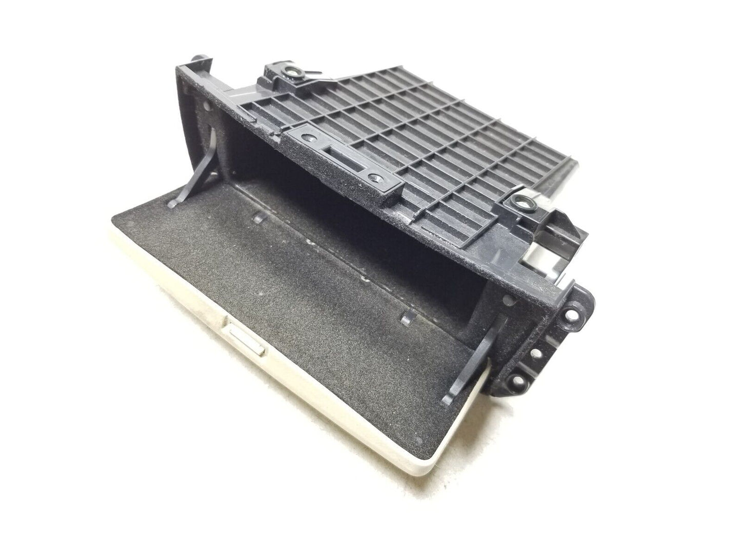 06 - 10 Hyundai Azera Center Dash Storage Console Ashtray Comparment OEM