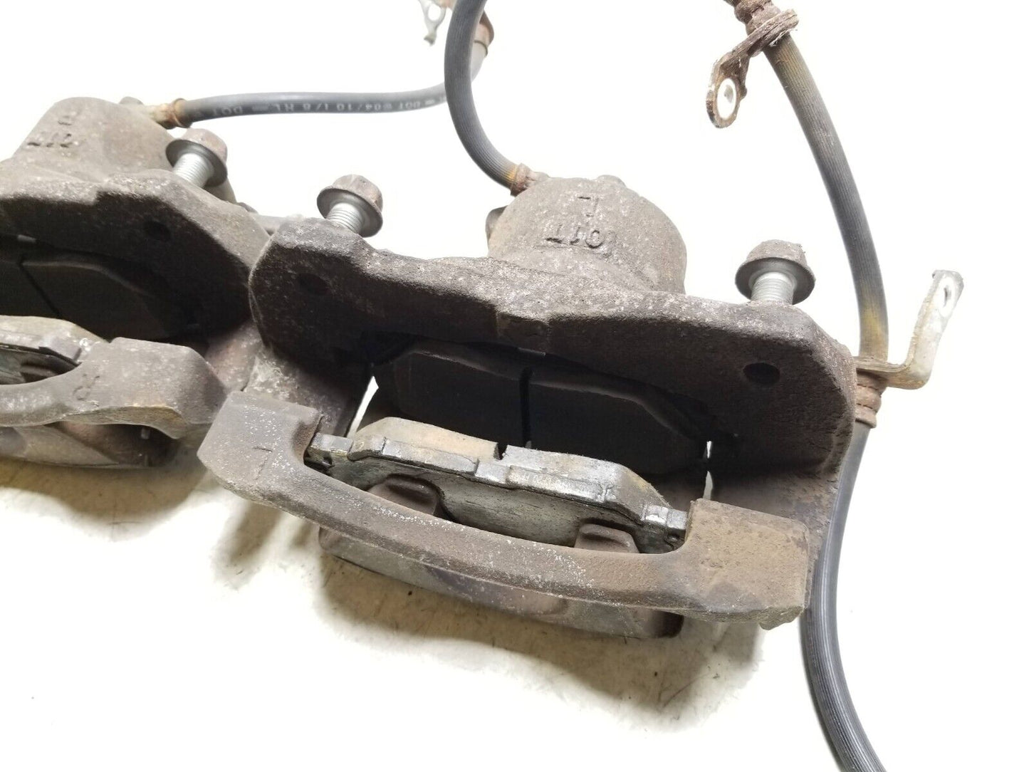 08 - 15 Scion Xb Brake Caliper Front Driver & Passenger Side Pair OEM