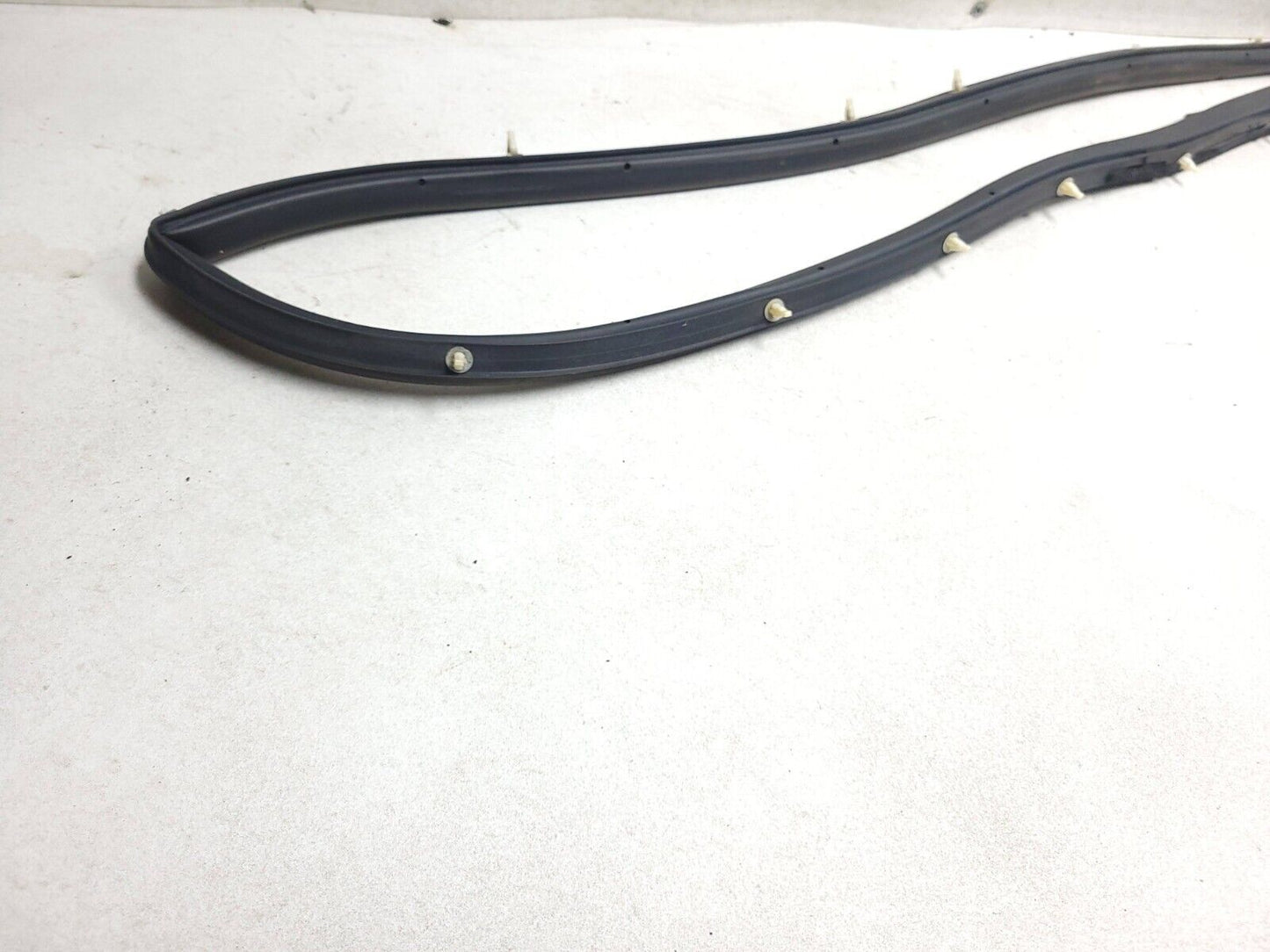 07-09 Mitsubishi Outlander Door Weatherstrip Seal Rear Driver Side Left 2pcs OEM
