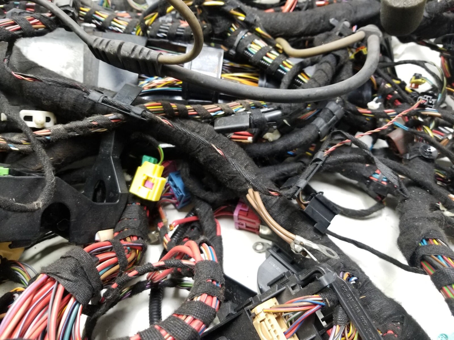 2009 - 2012 Audi Q5 Interior Wire Harness OEM
