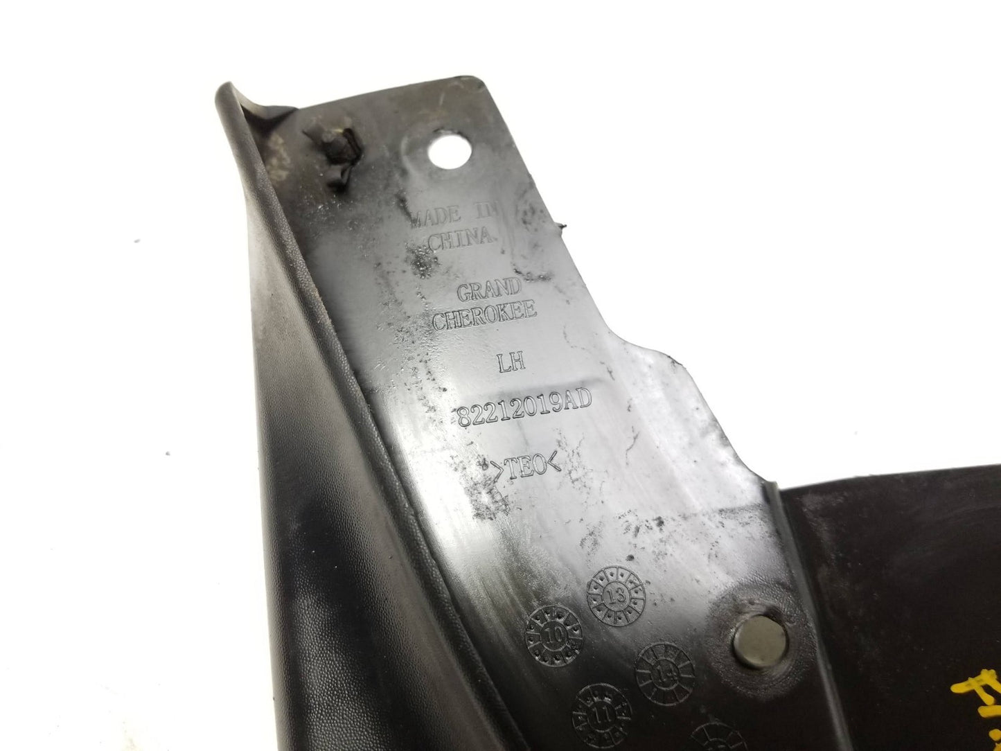 2012 Jeep Grand Cherokee Front Mud Flap Driver Side Left OEM