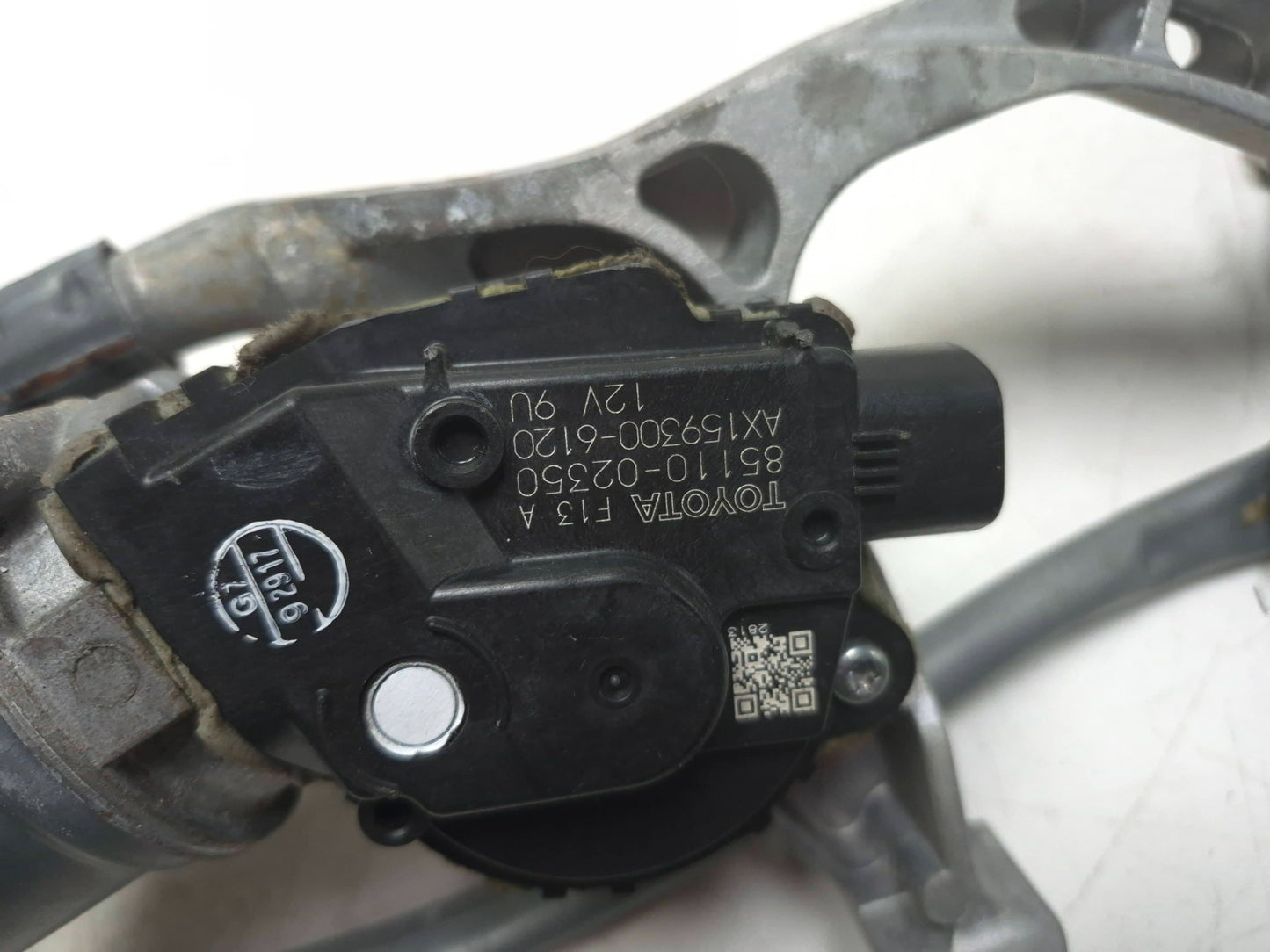 2018 Toyota Corolla Windshield Wiper Motor W/ Linkage OEM