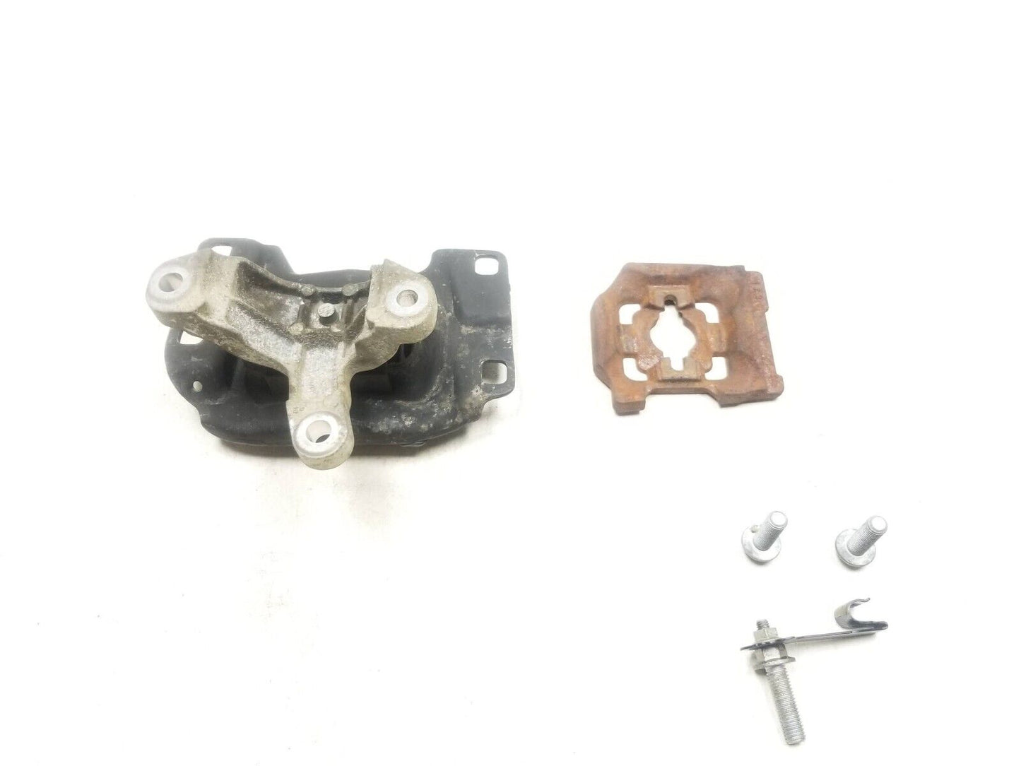 12 - 14 Ford Focus Engine Mount OEM