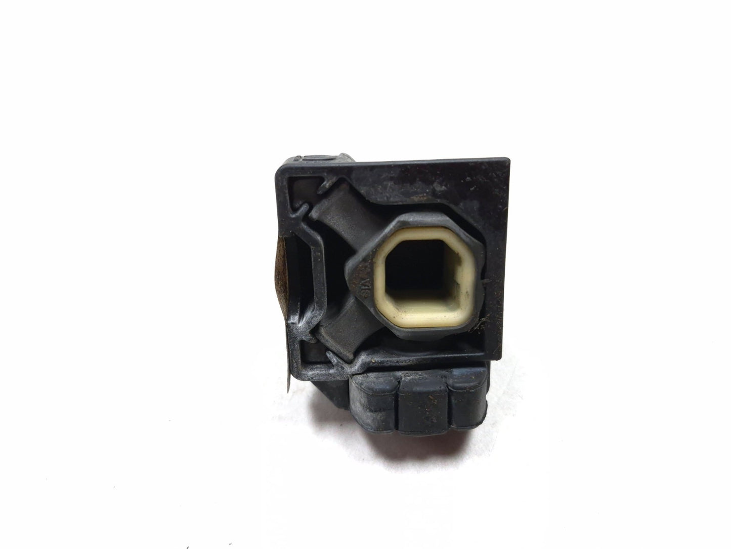 2021 Alfa Romeo Giulia Radiator Mount Bracket Left Driver Side OEM