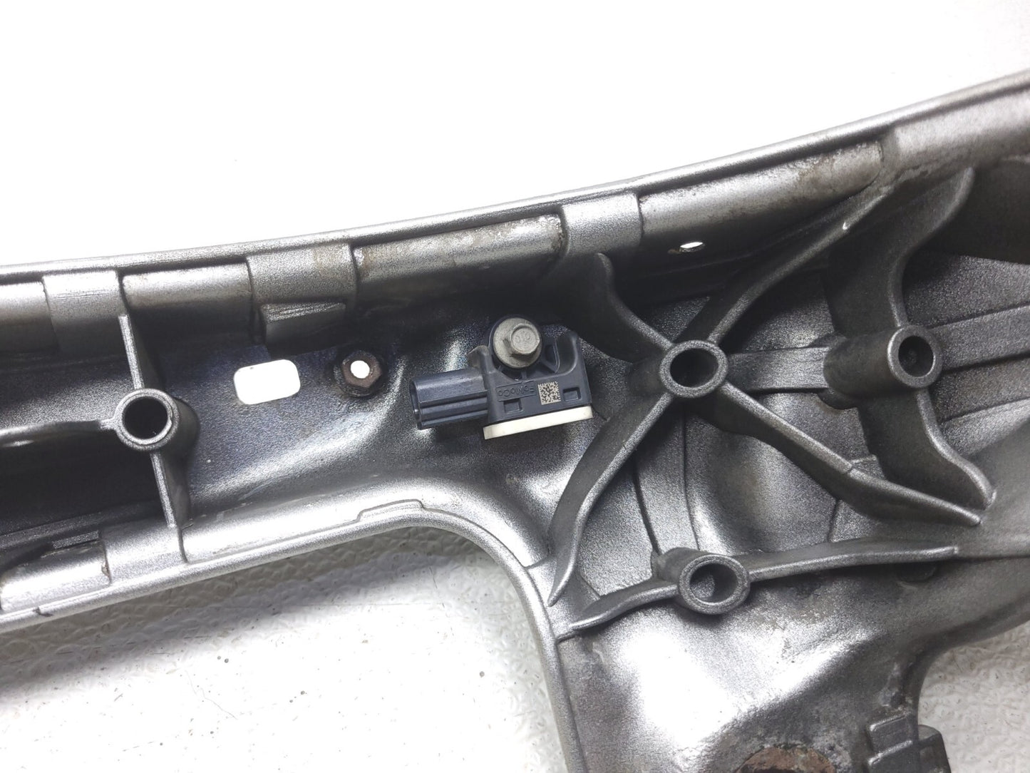 13 14 15 16 Ford Fusion Radiator Support Upper Tie Bar 2.5l OEM