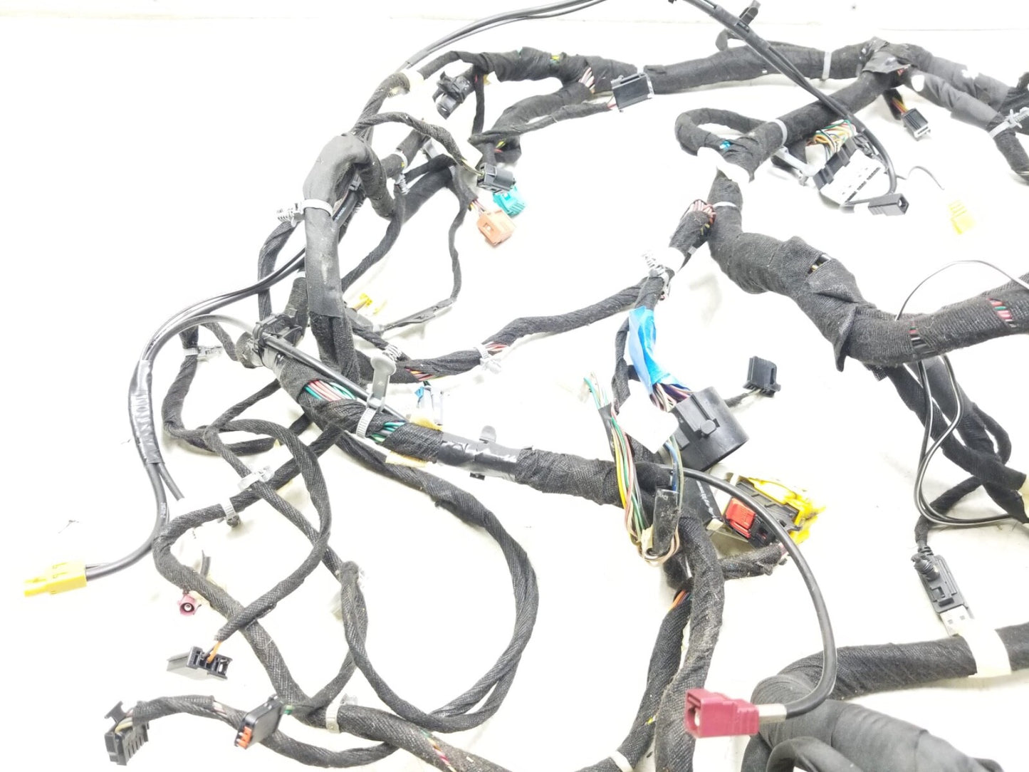 2010 - 2011 Cadillac SRX Luxury Instrument Panel Wiring Harness OEM