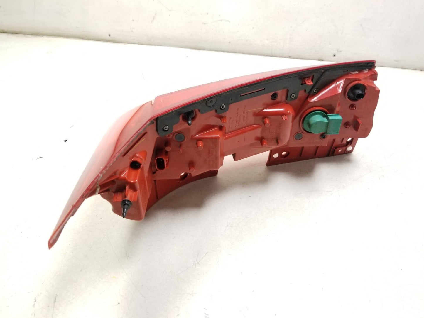 2010 - 2016 Cadillac SRX Tail Light Rear Driver Side Left OEM