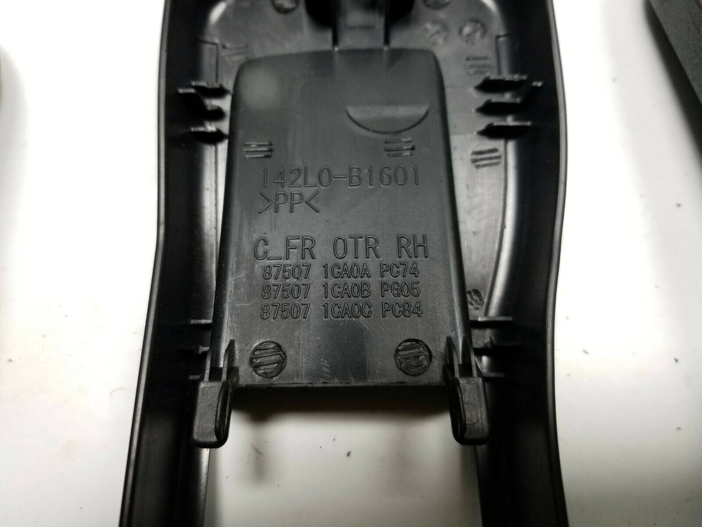09 10 11 12 Infiniti Fx35 Rear Seat Side Trim Cover Cap OEM