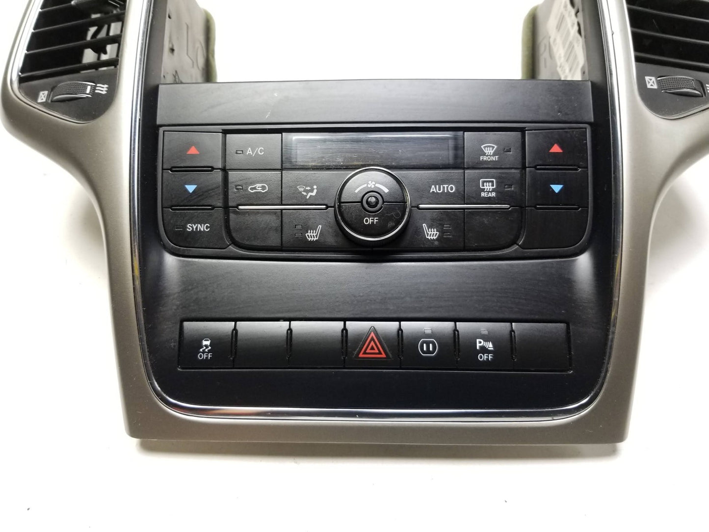 2012 Jeep Grand Cherokee AC Heater Control Panel W/ Air Vent Grille OEM