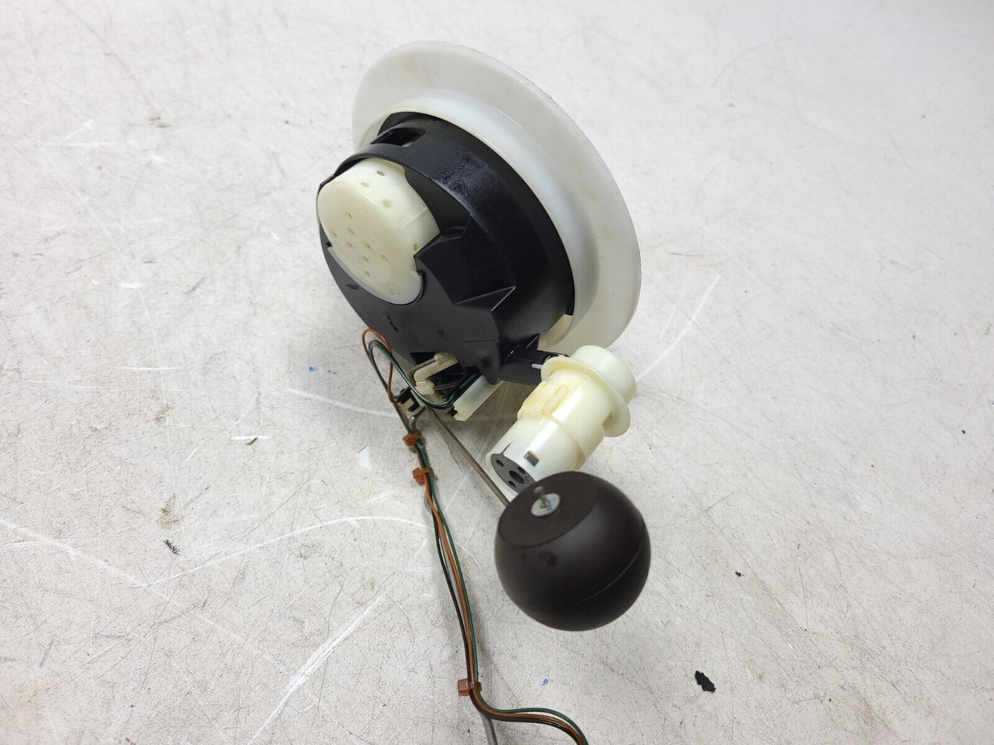 2009 - 2012 Audi A4 Fuel Pump & Sending Unit OEM
