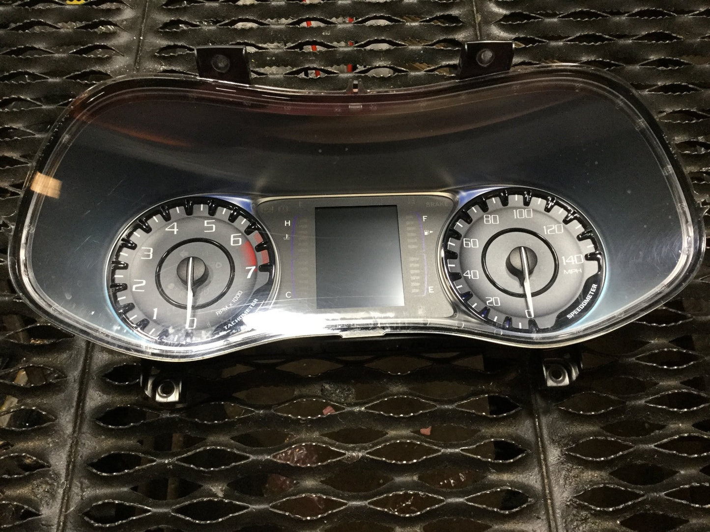 2015 Chrysler 200 Instrument Cluster Speedometer OEM
