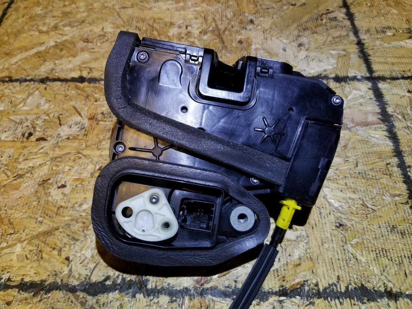 2017 Cadillac Xt5 Door Lock Actuator Front Passenger Side Right OEM