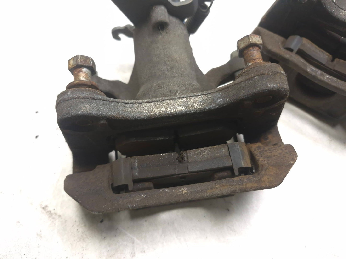 2019 Hyundai Kona Rear Brake Caliper Left & Right Pair OEM
