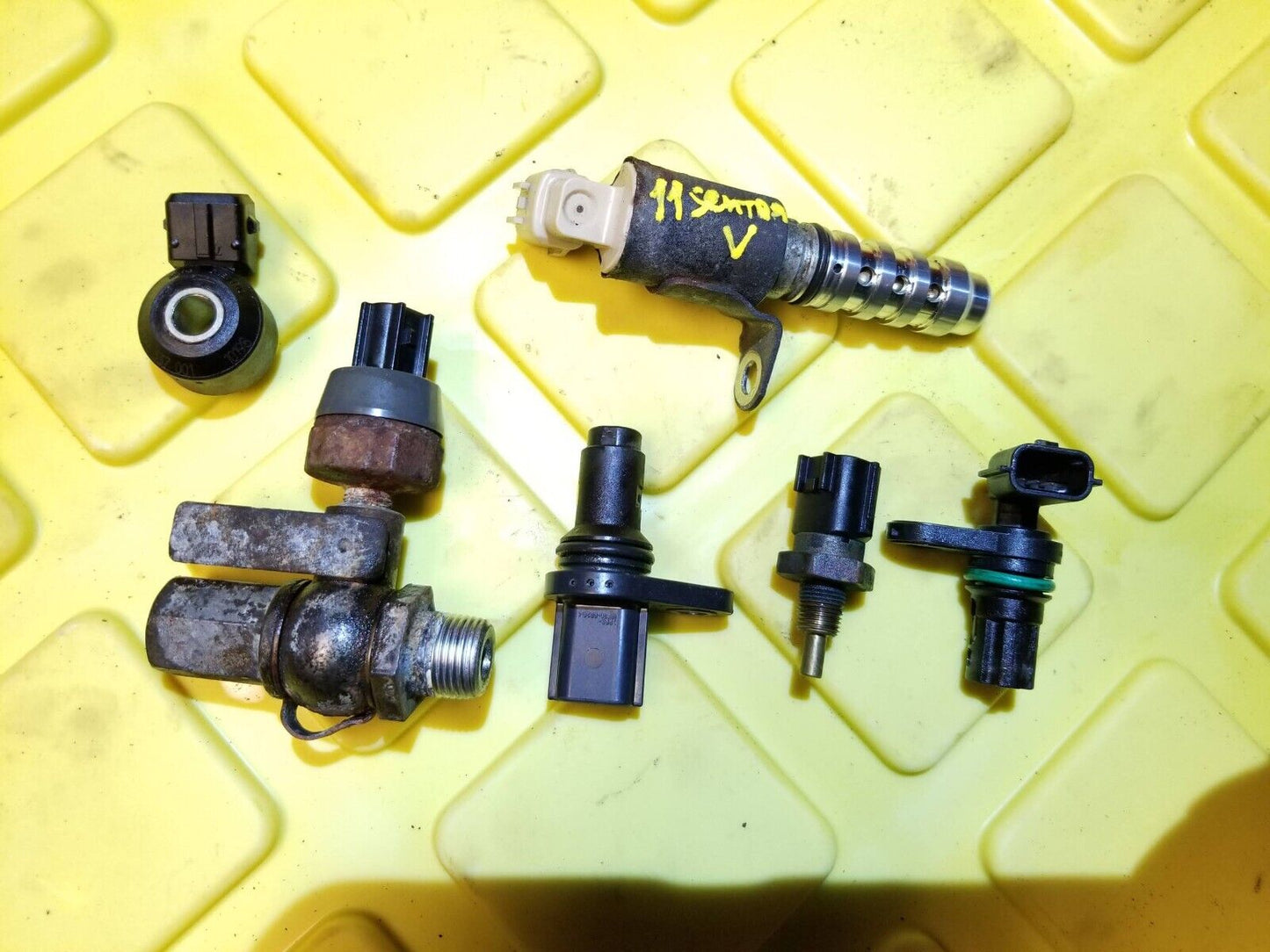 07 - 12 Nissan Sentra Vvt Oil Crank Temp Knock Sensor 7pcs 2.0l OEM