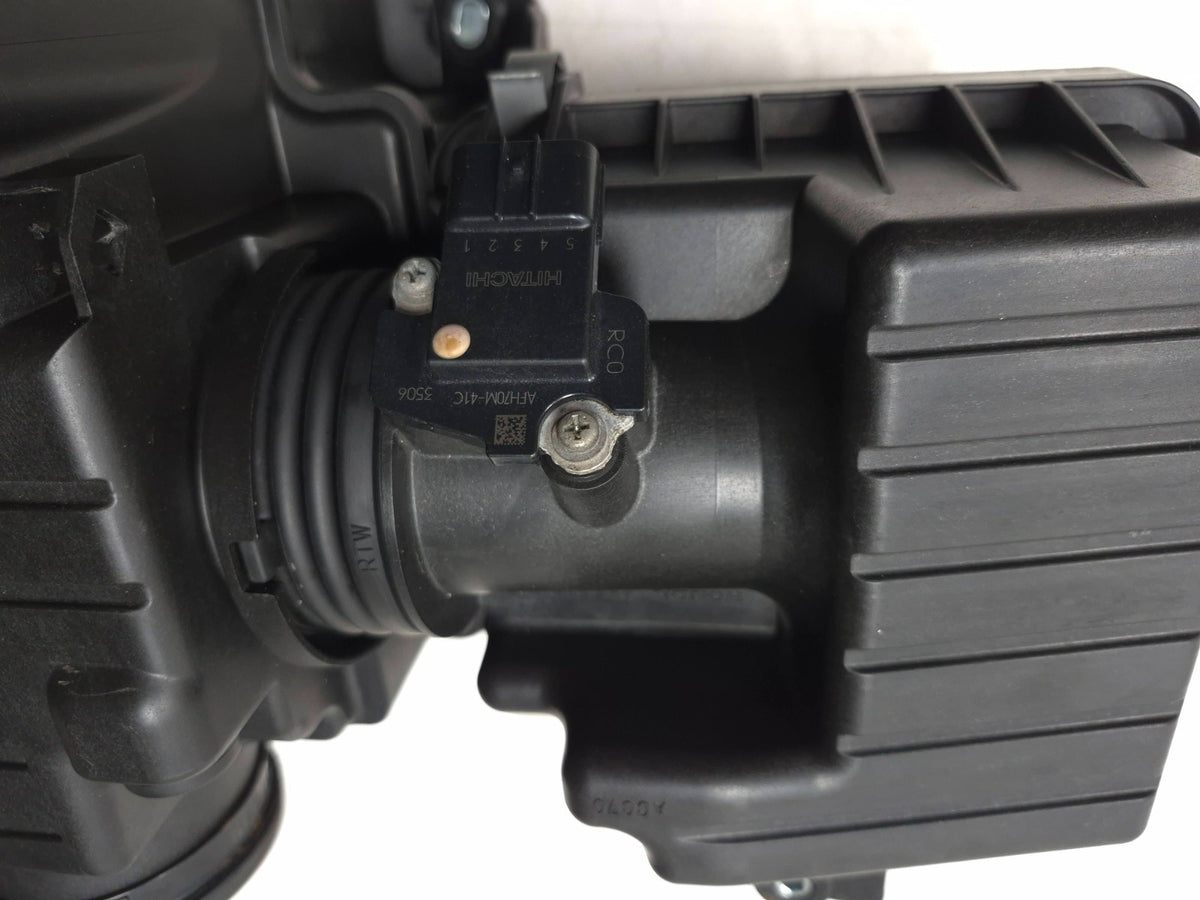 2013 Honda Cr-z Air Cleaner Box 17201-rtw-010 OEM