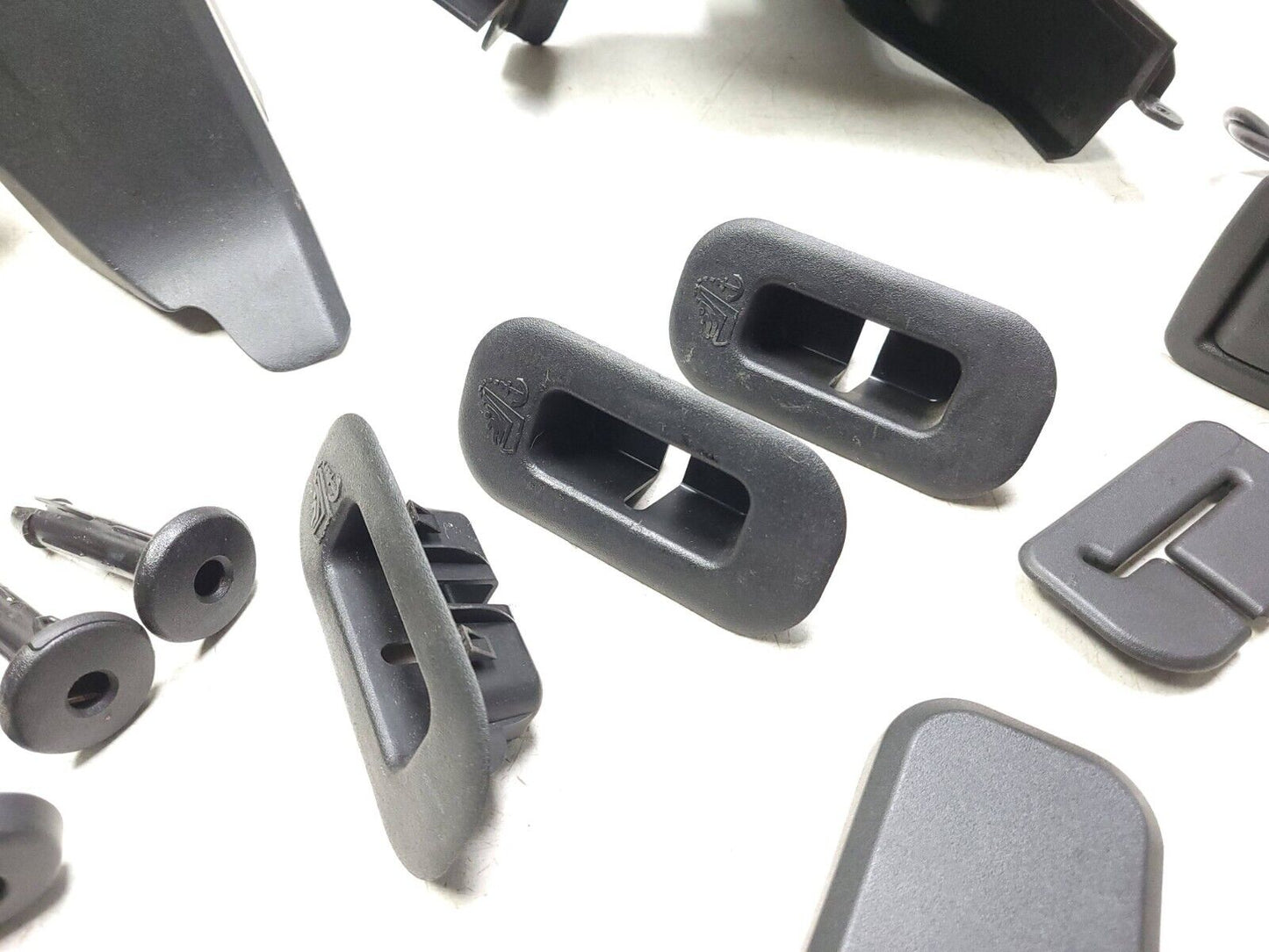 10-15 Chevrolet Equinox Rear Seat Trim Headrest Guide Sleev Fold Lock OEM