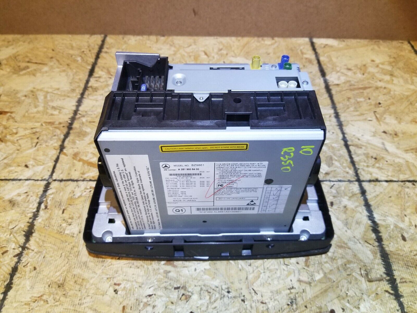 07 08 09 10 Mercedes-benz R350 Head Unit Command Navigation Radio Cd Player OEM