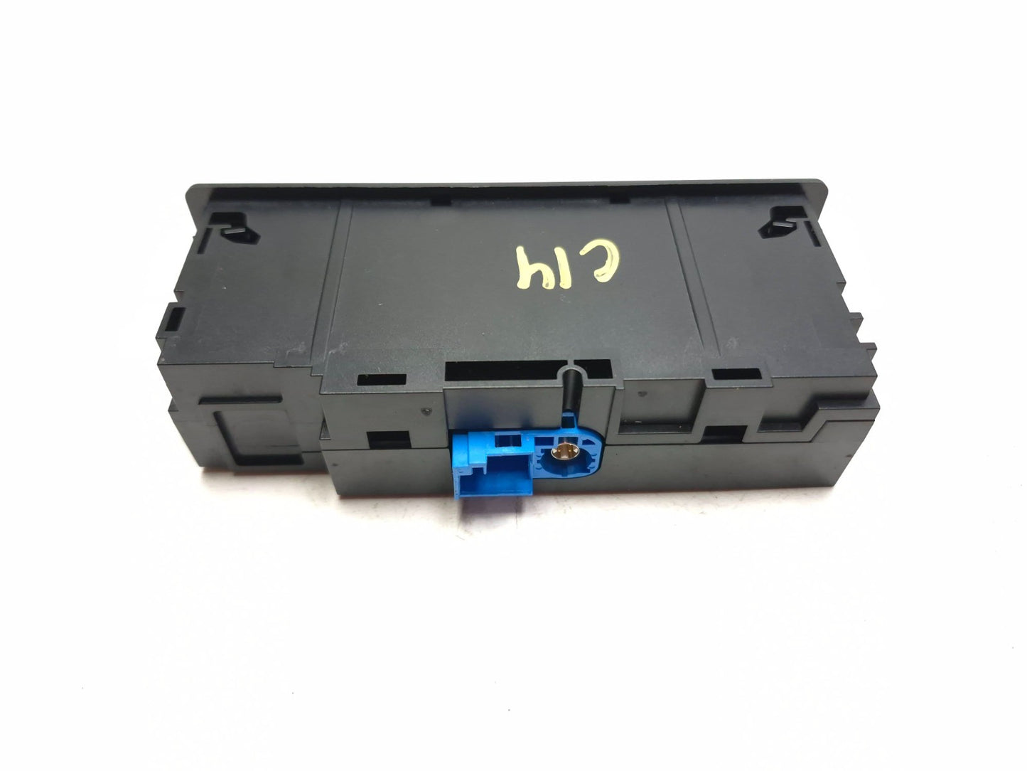 2015 Mercedes-benz C 300 Console Usb Sd Memory Port OEM