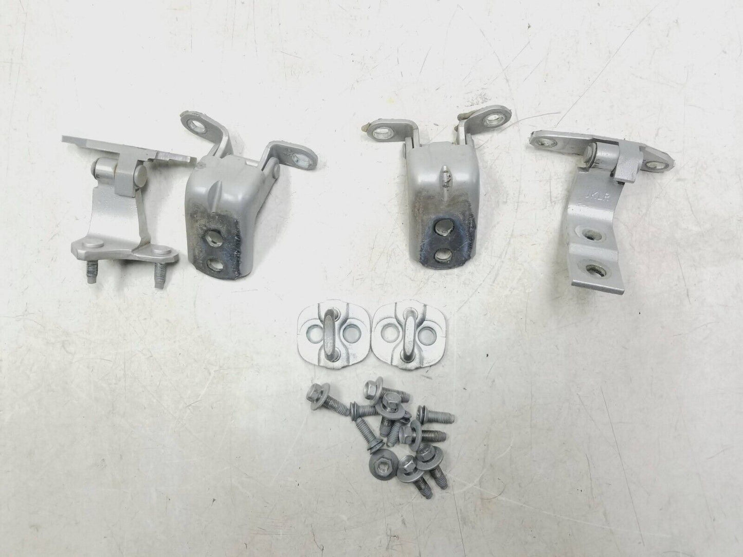 08 - 13 Infiniti G37 Door Hinge Front & Rear Passenger Side OEM Sedan