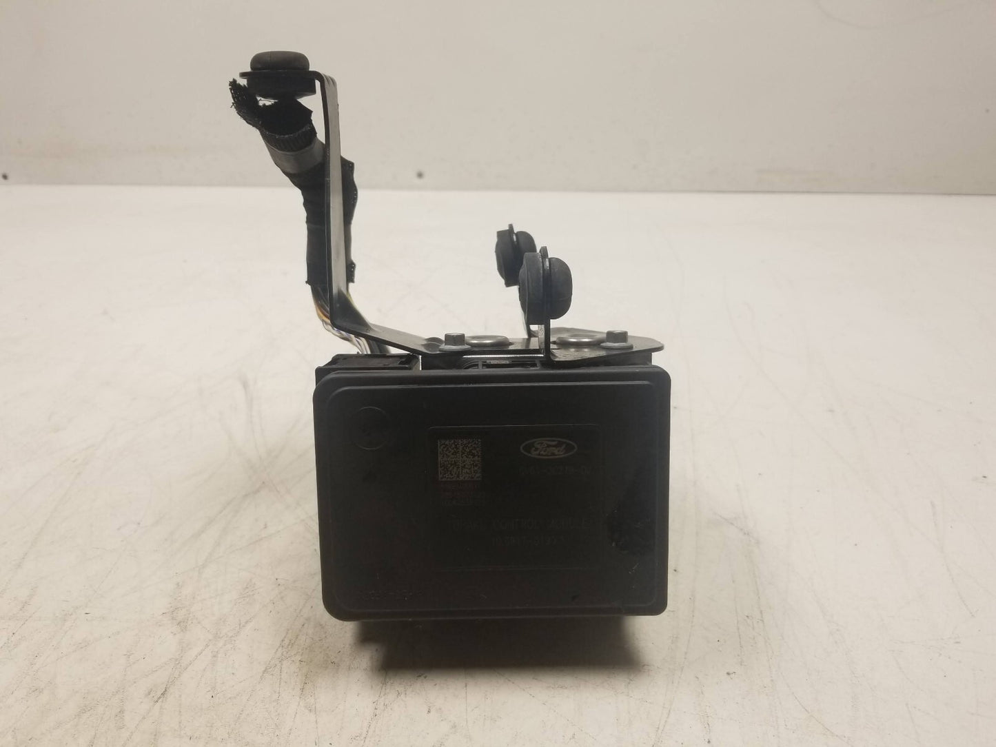 17 18 19 Ford Escape ABS Anti Lock Brake Pump 1.5l OEM
