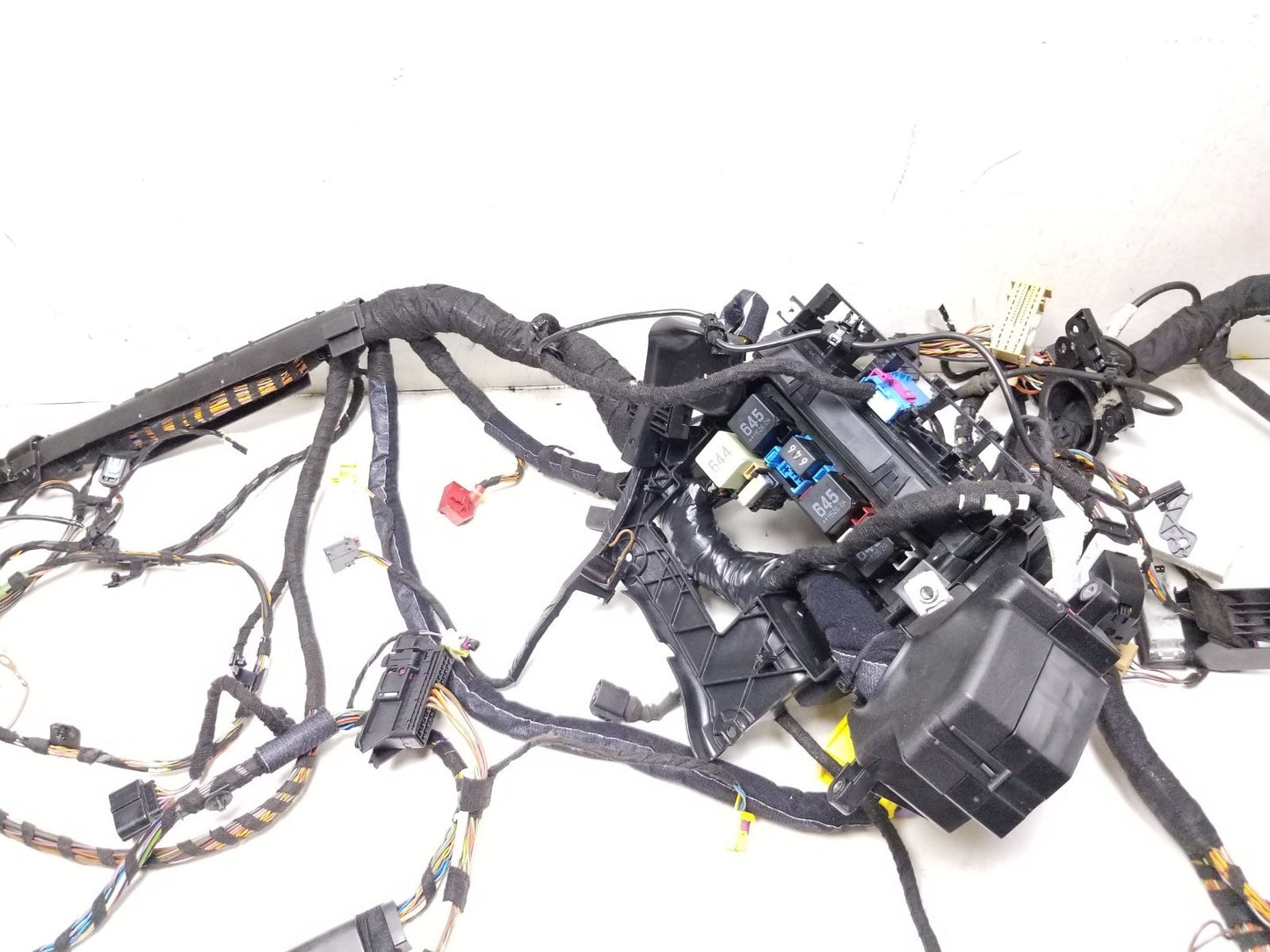 2010 - 2014 VW Golf GTI Interior Floor Wire Harness W/ Body Comfort Module OEM
