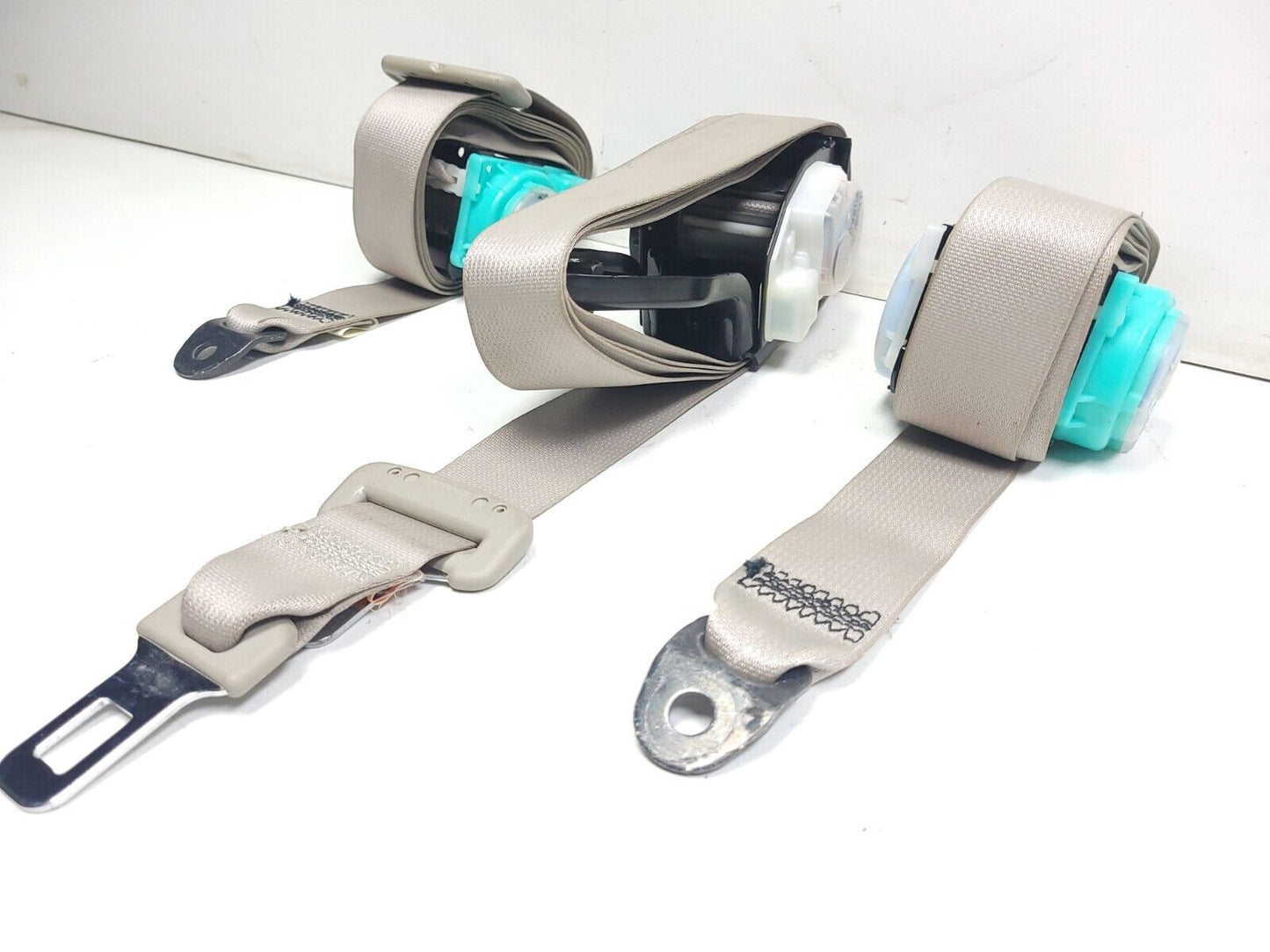 2007 - 2009 Mazda Cx-7 Seat Belt Rear 2nd Row 3pcs OEM
