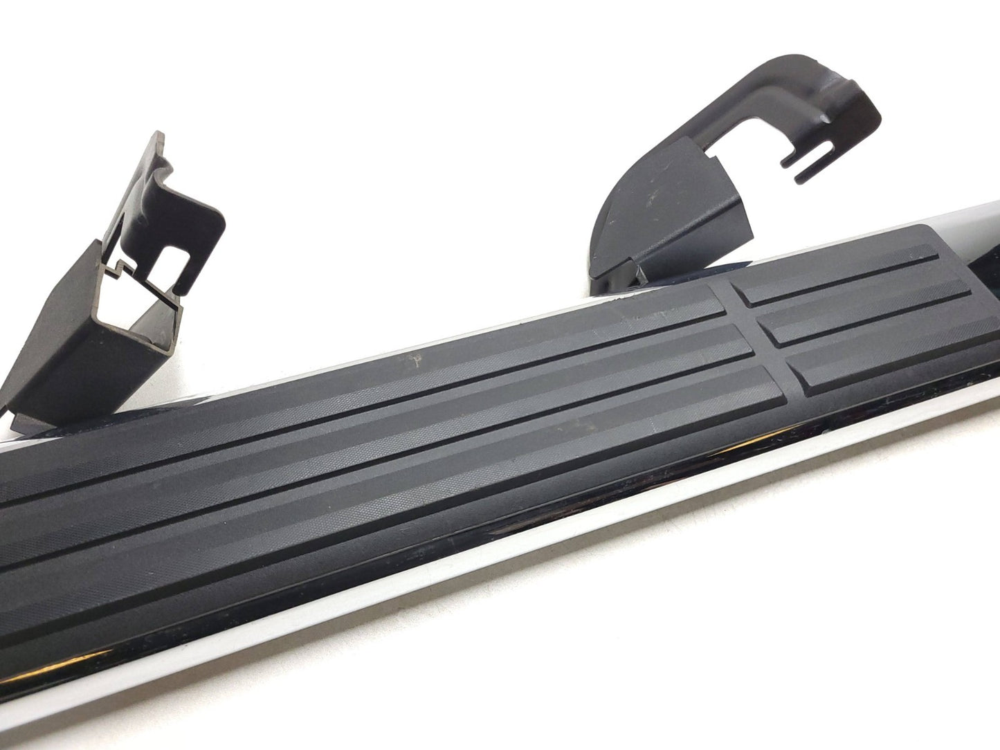 14-19 Chevrolet Silverado 1500 Chrome Running Board Driver Side Left OEM