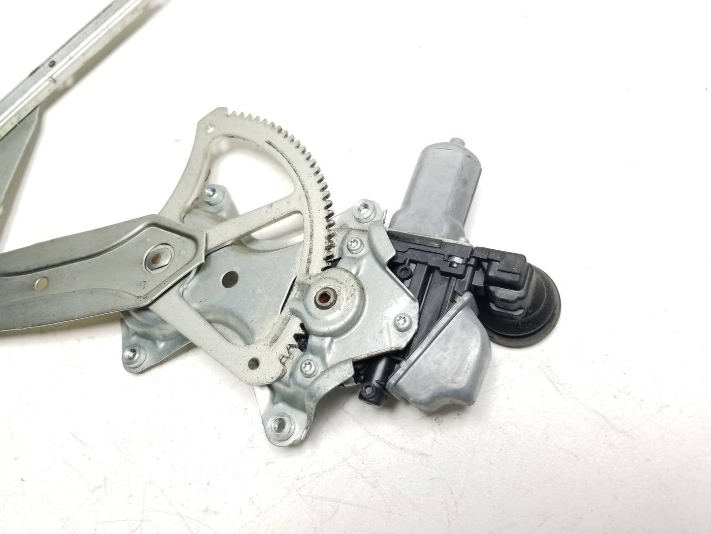 11-17 Lexus CT200h Front Door Window Regulator Motor Passenger Side Right OEM