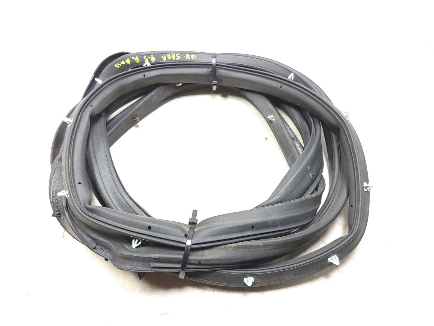 06-09 Saab 9-5 Rear Door Wheatherstrip Seal Passenger Side OEM Aero B235r