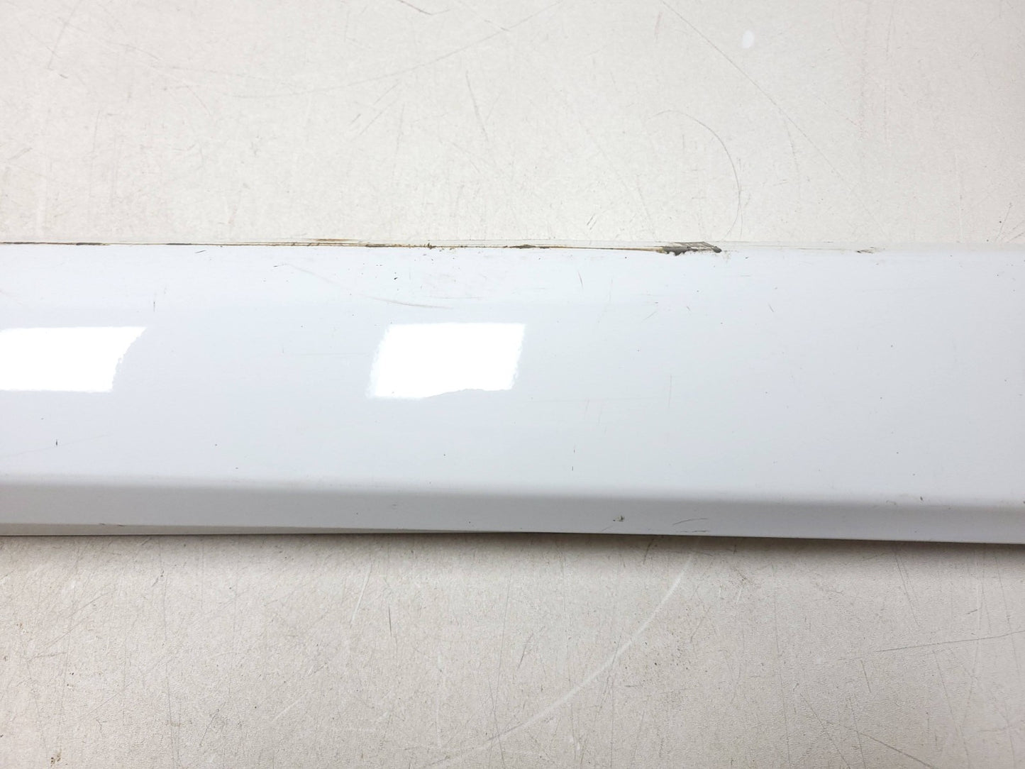17-22 Alfa Romeo Giulia Rocker Panel Skirt Molding Passenger Side OEM 21k Miles