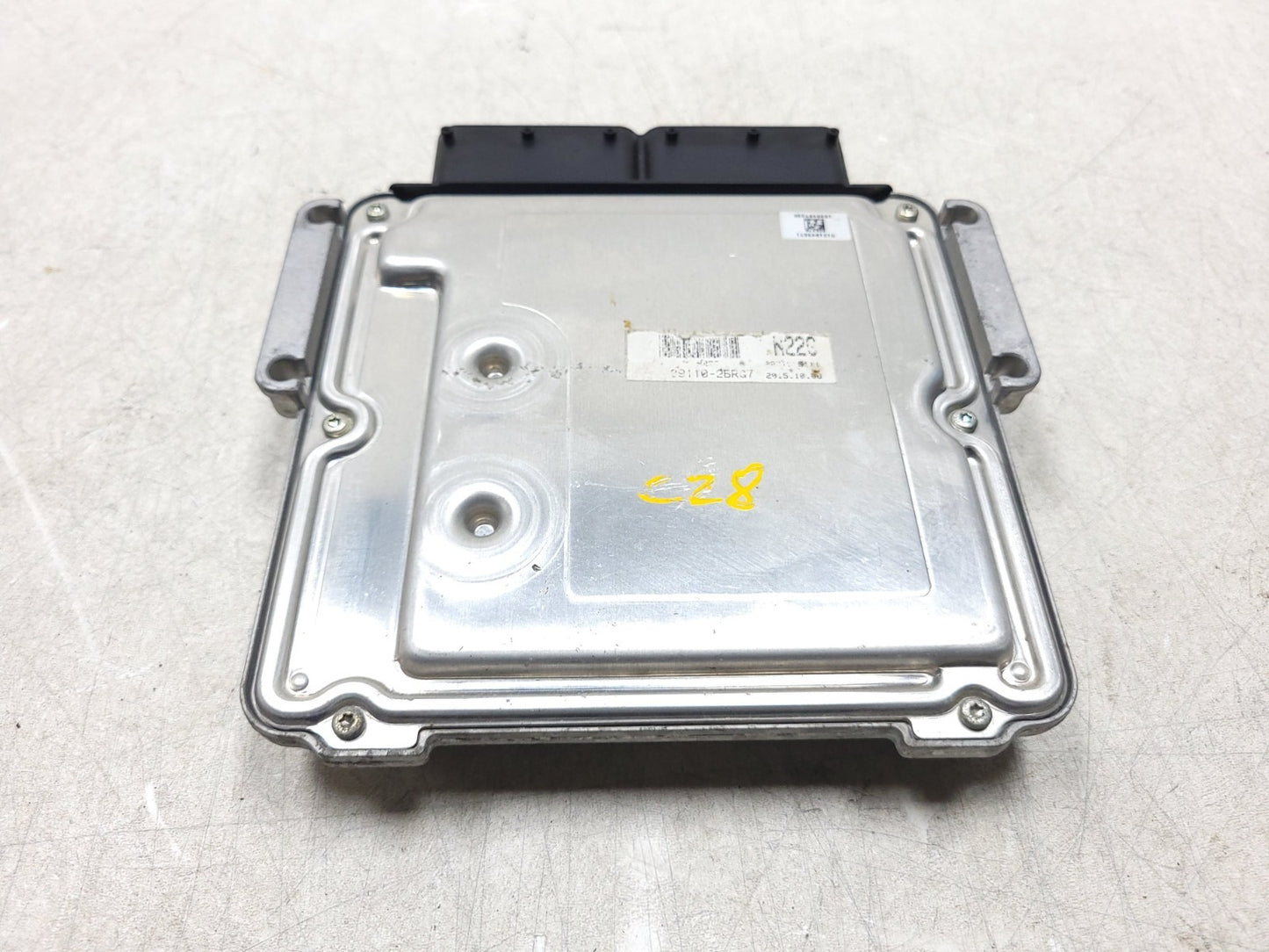 2012-2017 Hyundai Accent Engine Control Module Ecu OEM 39110-2brg7